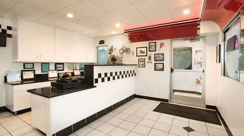 <b>Travelodge Brunswick near Fredrick Restaurant</b>. Images powered by <a href="https://iceportal.shijigroup.com/" title="IcePortal" target="_blank">IcePortal</a>.