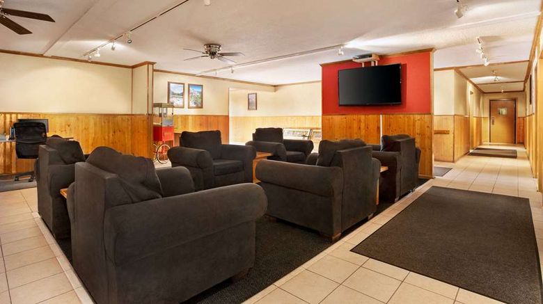<b>Travelodge Edgemont Lobby</b>. Images powered by <a href="https://iceportal.shijigroup.com/" title="IcePortal" target="_blank">IcePortal</a>.