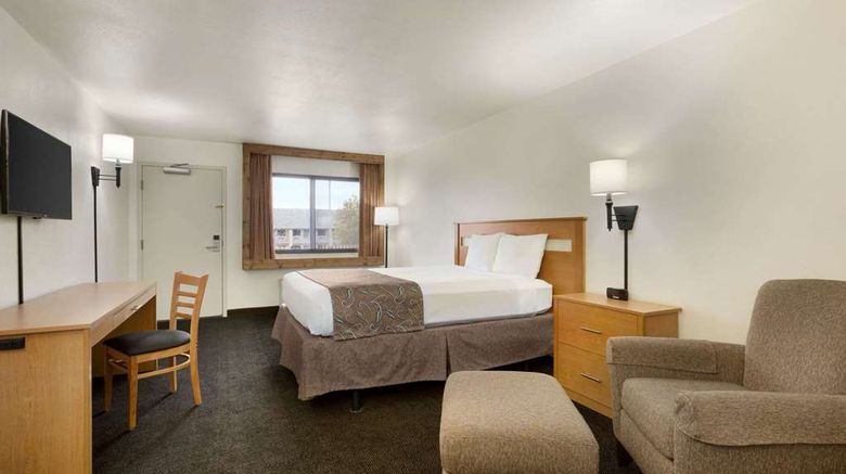<b>Travelodge Belen Room</b>. Images powered by <a href="https://iceportal.shijigroup.com/" title="IcePortal" target="_blank">IcePortal</a>.