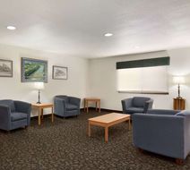 Travelodge Belen Lobby
