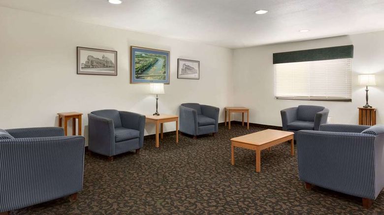<b>Travelodge Belen Lobby</b>. Images powered by <a href="https://iceportal.shijigroup.com/" title="IcePortal" target="_blank">IcePortal</a>.