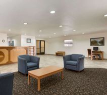 Travelodge Belen Lobby