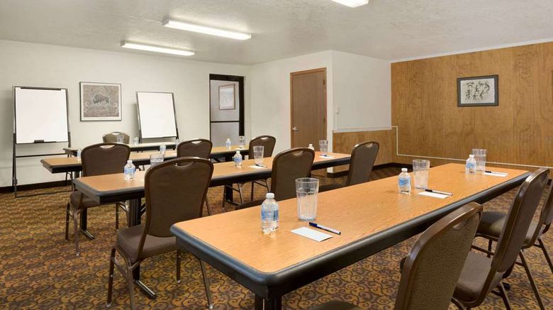 <b>Travelodge Belen Meeting</b>. Images powered by <a href="https://iceportal.shijigroup.com/" title="IcePortal" target="_blank">IcePortal</a>.