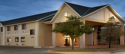 Travelodge Belen Exterior