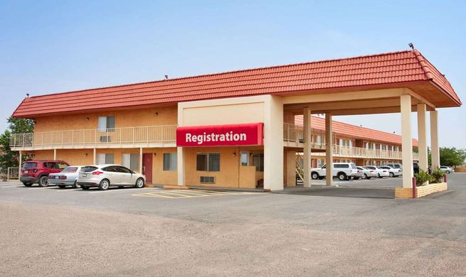 Travelodge Winslow Exterior