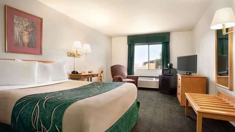 <b>Travelodge Cheyenne Room</b>. Images powered by <a href="https://iceportal.shijigroup.com/" title="IcePortal" target="_blank">IcePortal</a>.