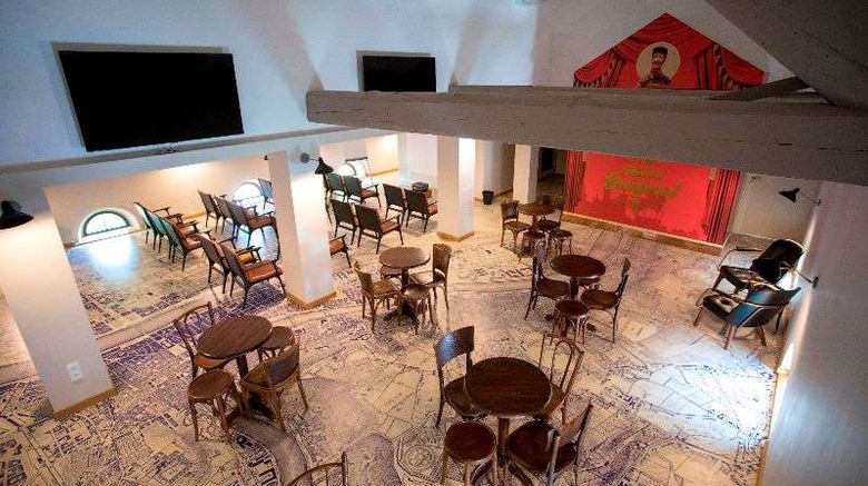 <b>Fourviere Hotel Lyon Meeting</b>. Images powered by <a href="https://iceportal.shijigroup.com/" title="IcePortal" target="_blank">IcePortal</a>.