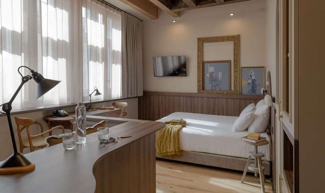 Hotel Saint Paul Room