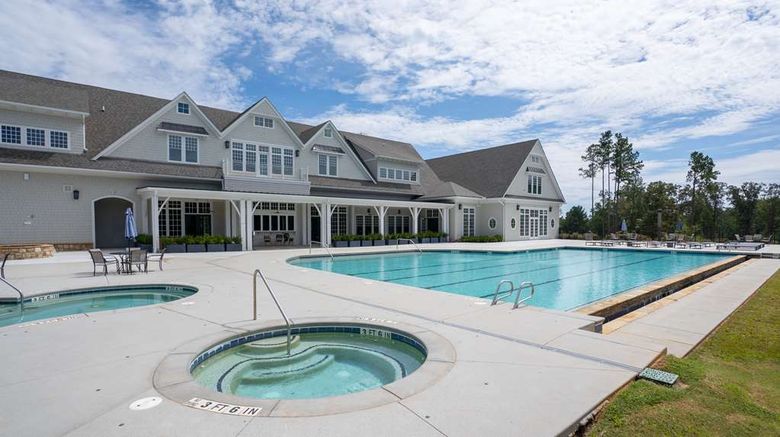 <b>Foxhall Resort & Sporting Club Pool</b>. Images powered by <a href="https://iceportal.shijigroup.com/" title="IcePortal" target="_blank">IcePortal</a>.