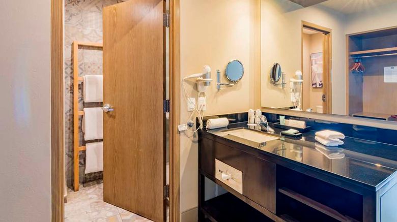 <b>Torre Lucerna Hotel Ensenada Room</b>. Images powered by <a href="https://iceportal.shijigroup.com/" title="IcePortal" target="_blank">IcePortal</a>.