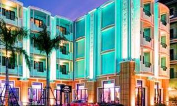 Wave Hotel