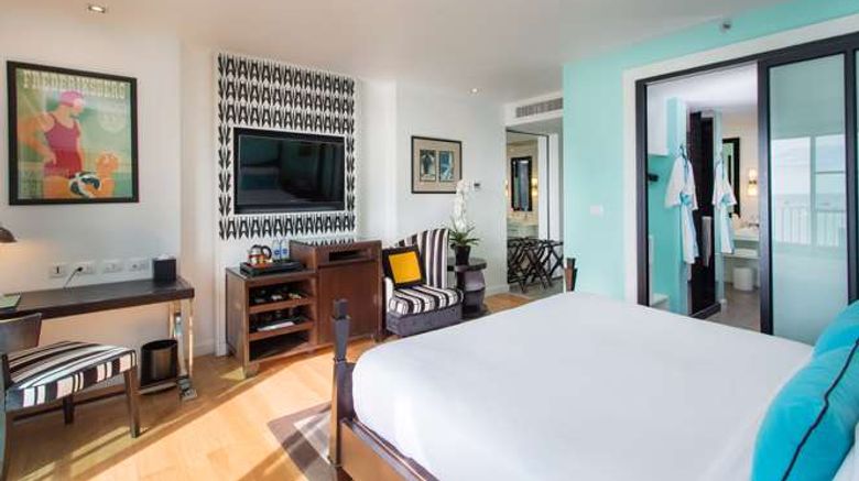 <b>Wave Hotel Room</b>. Images powered by <a href="https://iceportal.shijigroup.com/" title="IcePortal" target="_blank">IcePortal</a>.