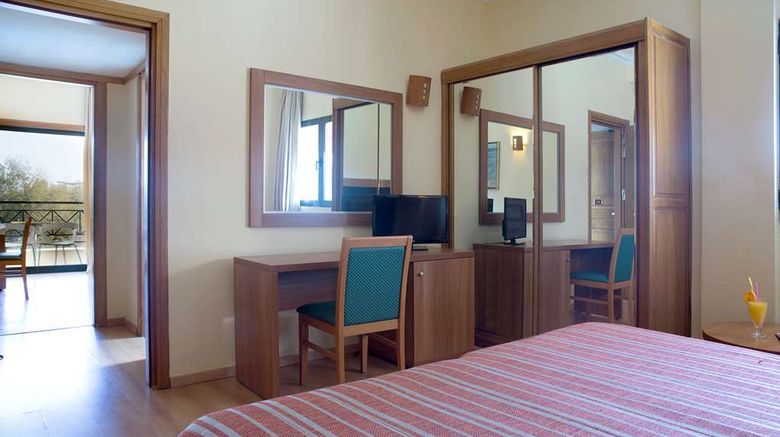 <b>Ramada Athens Attica Riviera Room</b>. Images powered by <a href="https://iceportal.shijigroup.com/" title="IcePortal" target="_blank">IcePortal</a>.