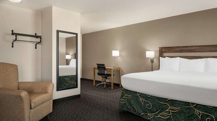 Baymont Inn & Suites Rawlins Room