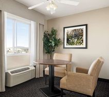 Baymont Inn & Suites Rawlins Room