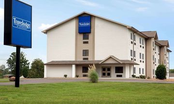 Travelodge Livonia