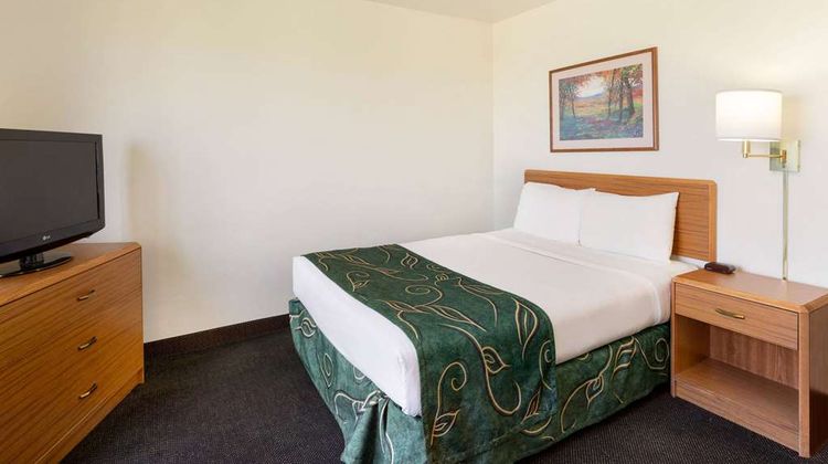 Travelodge Sharon Springs Room