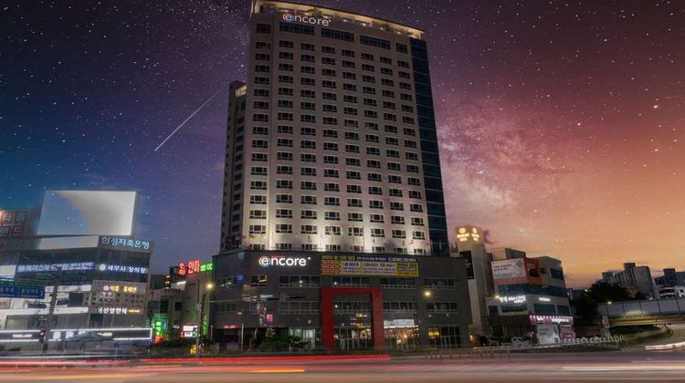 Ramada Encore Cheonan Exterior