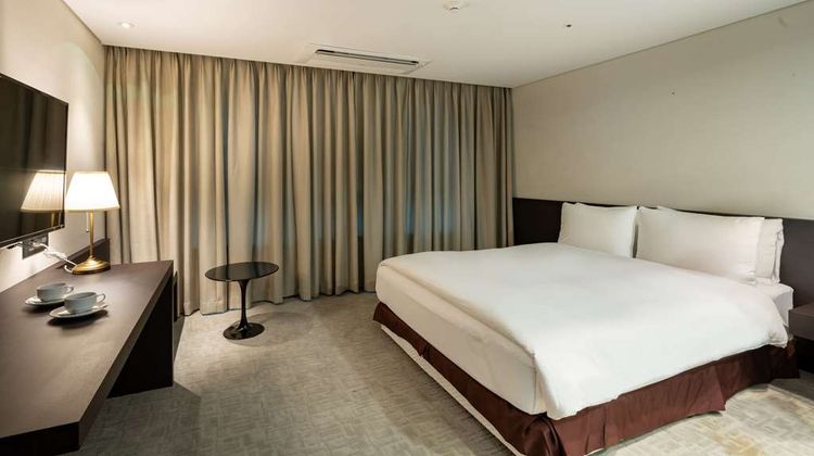 Ramada Encore Cheonan Room
