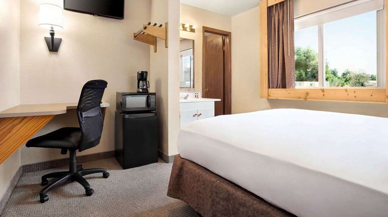 <b>Travelodge Guernsey Room</b>. Images powered by <a href="https://iceportal.shijigroup.com/" title="IcePortal" target="_blank">IcePortal</a>.