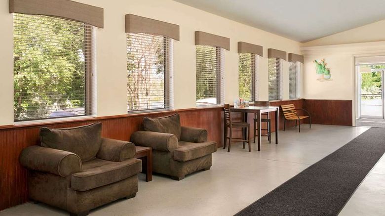 <b>Travelodge Guernsey Lobby</b>. Images powered by <a href="https://iceportal.shijigroup.com/" title="IcePortal" target="_blank">IcePortal</a>.