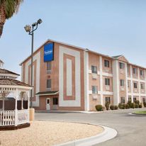 Travelodge by Wyndham Yermo
