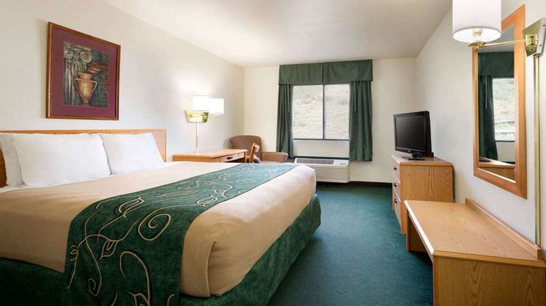 <b>Travelodge Yampa Room</b>. Images powered by <a href="https://iceportal.shijigroup.com/" title="IcePortal" target="_blank">IcePortal</a>.