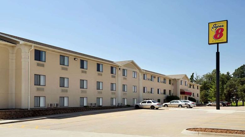 Super 8 by Wyndham Lincoln North Exterior. Images powered by <a href="https://iceportal.shijigroup.com" target="_blank" rel="noopener">Ice Portal</a>.