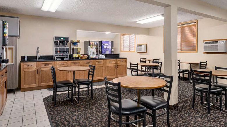 <b>Super 8 by Wyndham Lincoln North Other</b>. Images powered by <a href="https://iceportal.shijigroup.com/" title="IcePortal" target="_blank">IcePortal</a>.