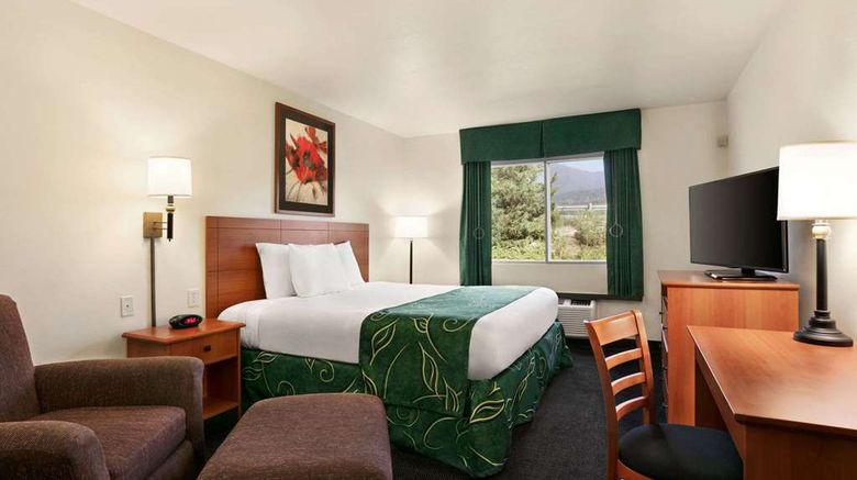 <b>Travelodge Low Moor Near Covington Room</b>. Images powered by <a href="https://iceportal.shijigroup.com/" title="IcePortal" target="_blank">IcePortal</a>.