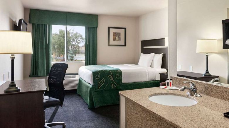 <b>Travelodge by Wyndham McAlester Room</b>. Images powered by <a href="https://iceportal.shijigroup.com/" title="IcePortal" target="_blank">IcePortal</a>.
