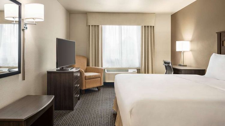 Baymont Inn & Suites Hearne Room
