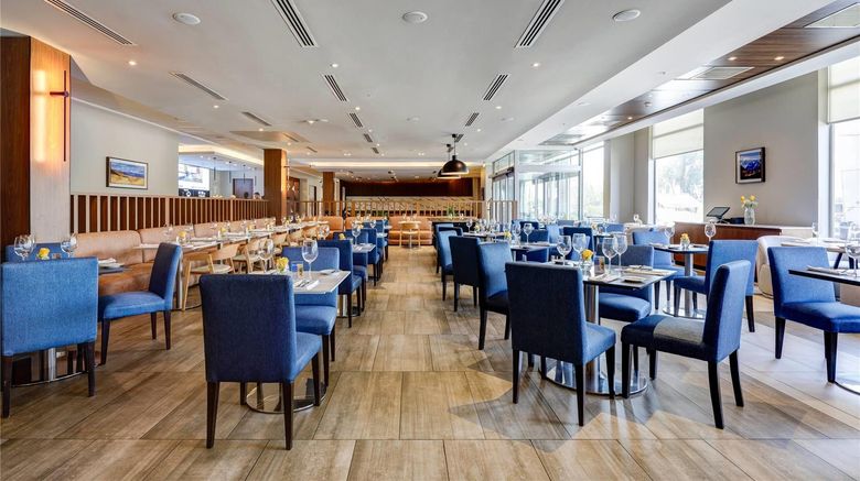 <b>Wyndham Santiago Aeropuerto Restaurant</b>. Images powered by <a href="https://iceportal.shijigroup.com/" title="IcePortal" target="_blank">IcePortal</a>.