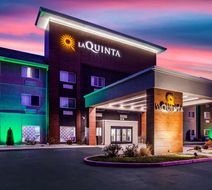 La Quinta Inn & Suites Elkhart Exterior