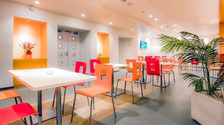<b>Premiere Classe Casablanca Centre Ville Restaurant</b>. Images powered by <a href="https://iceportal.shijigroup.com/" title="IcePortal" target="_blank">IcePortal</a>.