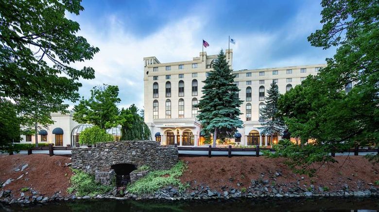 <b>DoubleTree by Hilton Nashua Exterior</b>. Images powered by <a href="https://iceportal.shijigroup.com/" title="IcePortal" target="_blank">IcePortal</a>.