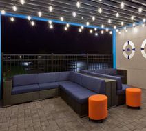 Tru by Hilton Auburn Exterior
