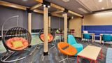 Tru by Hilton Auburn Lobby