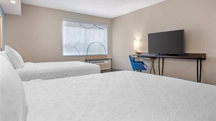 Tru by Hilton Auburn Room