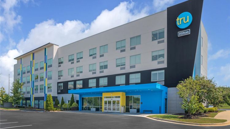 Tru by Hilton Auburn Exterior