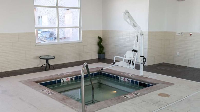<b>Hampton Inn & Suites Lafayette Recreation</b>. Images powered by <a href="https://iceportal.shijigroup.com/" title="IcePortal" target="_blank">IcePortal</a>.