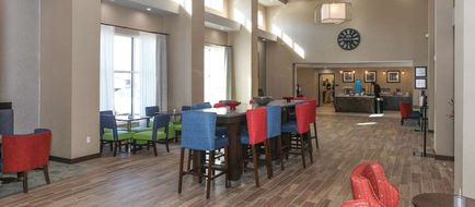 Hampton Inn & Suites Lafayette Lobby