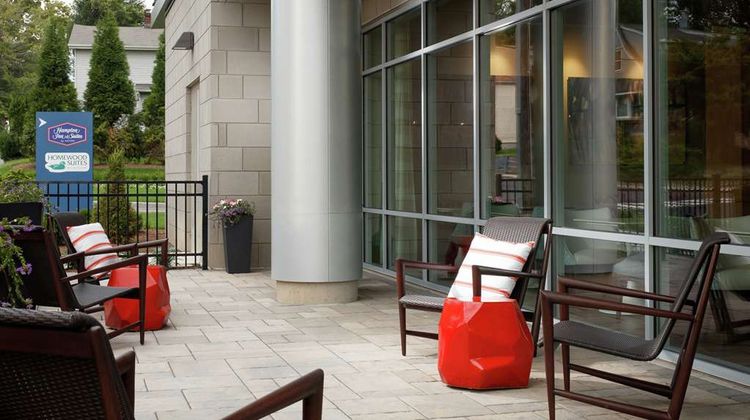 Hampton Inn & Suites Teaneck/Glenpointe Exterior