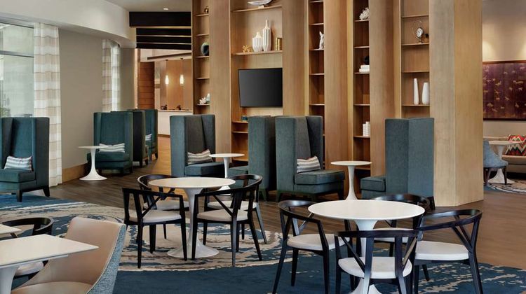 Hampton Inn & Suites Teaneck/Glenpointe Lobby