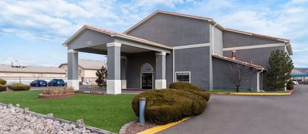 SureStay by Best Western Grants Exterior