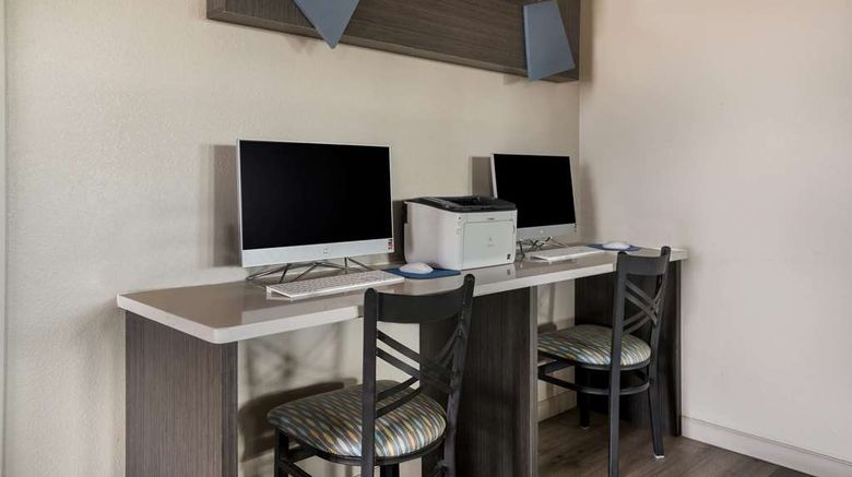 <b>SureStay by Best Western Grants Other</b>. Images powered by <a href="https://iceportal.shijigroup.com/" title="IcePortal" target="_blank">IcePortal</a>.