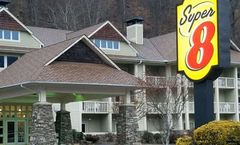 Super 8 Cherokee