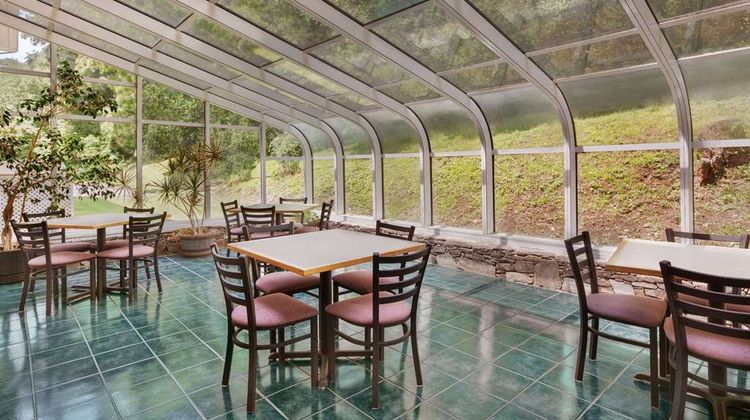 Super 8 Cherokee Restaurant