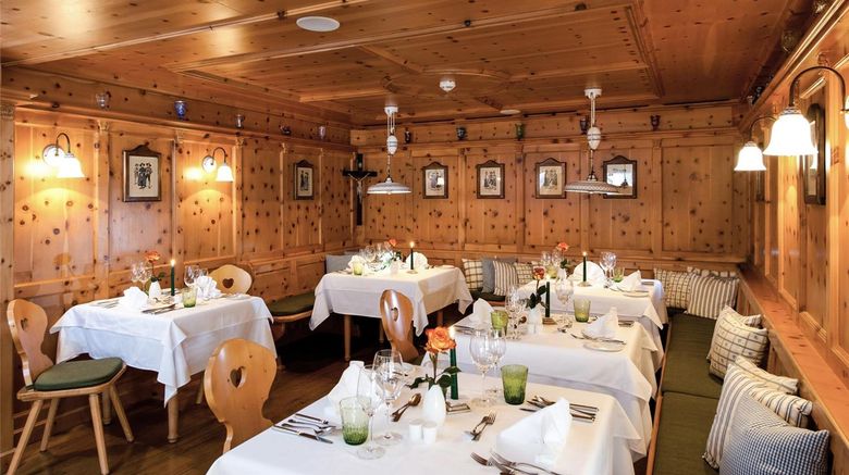 <b>Hotel Kaiserhof Kitzbuehl Restaurant</b>. Images powered by <a href="https://iceportal.shijigroup.com/" title="IcePortal" target="_blank">IcePortal</a>.
