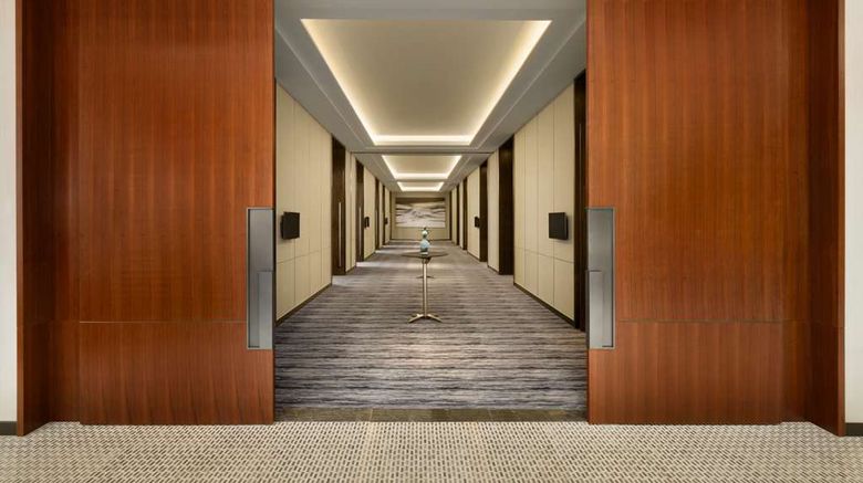 <b>Hyatt Place Shanghai New Hongqiao Meeting</b>. Images powered by <a href="https://iceportal.shijigroup.com/" title="IcePortal" target="_blank">IcePortal</a>.